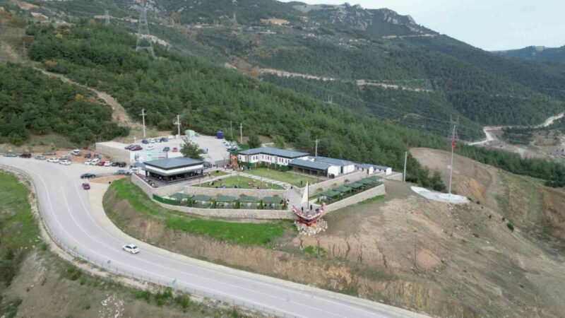 Bursa’daki ödüllü bakım merkezi 1 yaşında Bursa’nın Gürsu Belediyesi’nin ödüllü rehabilitasyon merkezi, resmi açılışının birinci senesinde