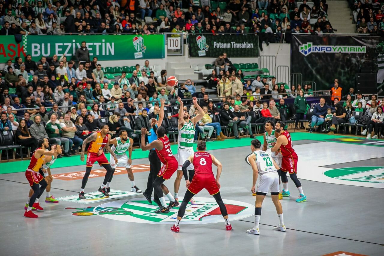 Bursaspor Basketbol evinde mağlup! Bursaspor Basketbol evinde mağlup!