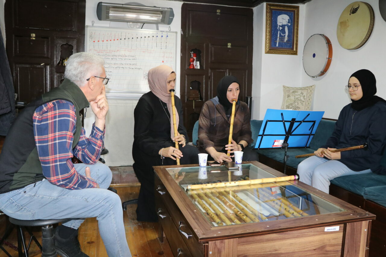 cankiridaki tarihi medrese kultur ve sanat merkezi olarak ziyaretcilerini agirliyor 1643eef7a399