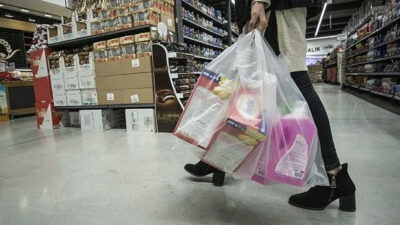 Market poşetlerine zam gelecek mi? Bakanlıktan açıklama