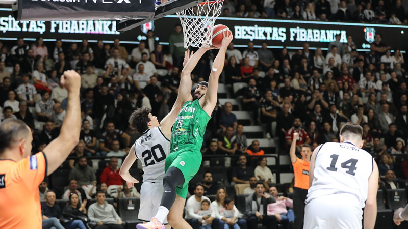 Bursaspor, Beşiktaş’ı deplasmanda yıktı!