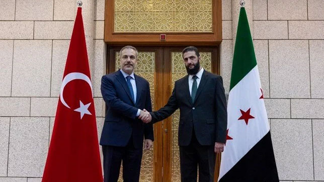 Bakan Fidan Şam’da: Yeni yönetimin lideriyle görüştü Bakan Fidan Şam’da: Yeni yönetimin lideriyle görüştü
