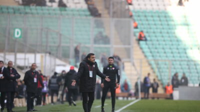 Bursaspor’un hocası Batalla’dan Karşıyaka beraberliği sonrası flaş açıklamalar