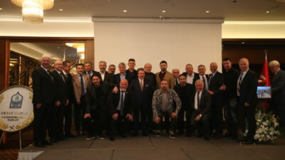 Bursa’nın efsanesi Cavit Çağlar’a büyük vefa; ‘Bursaspor için güzel günler çok yakın’