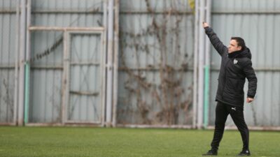 Bursaspor’un hocası Batalla’dan önemli mesajlar