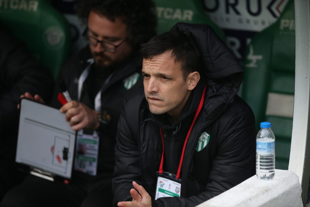 Bursaspor’un hocası Batalla’dan şampiyonluk mesajı