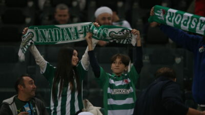 Bursaspor-Vanspor maçının seyirci sayısı açıklandı! Yeni rekor çıktı mı?