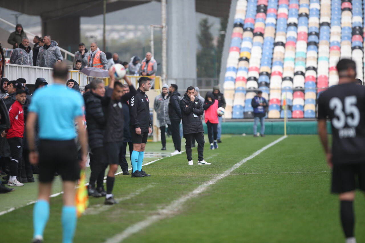 Bursaspor Teknik Direktörü Batalla’dan flaş açıklamalar!