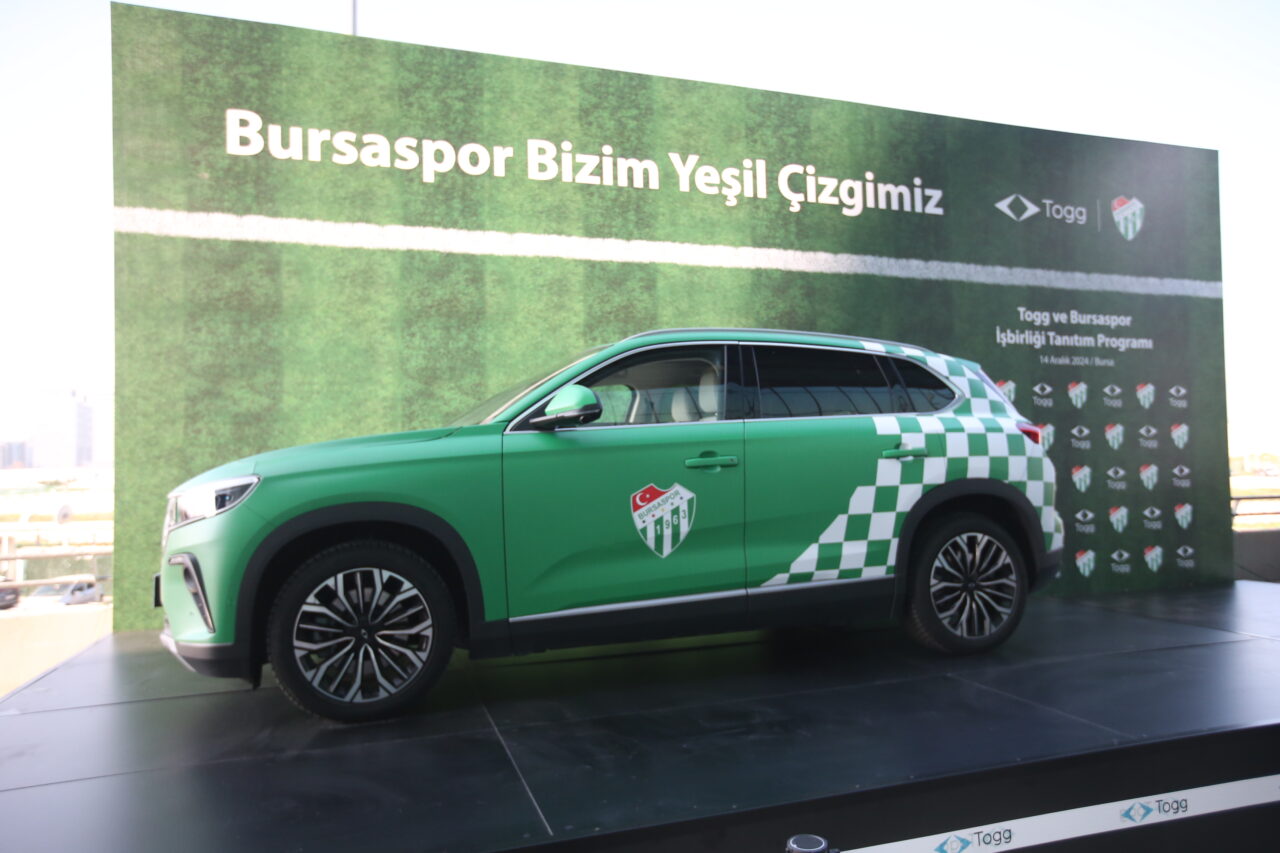 Bursaspor’a dev sponsor; TOGG’a yeşil beyaz çok yakıştı…
