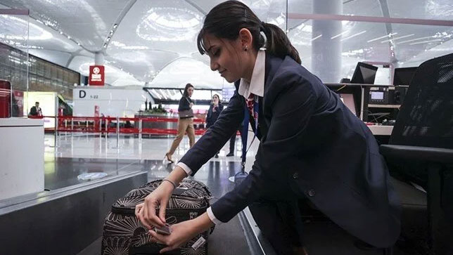 Seyahatçilere müjde: Uçakta kayıp bagaj dönemi sona eriyor! Seyahatçilere müjde: Uçakta kayıp bagaj dönemi sona eriyor!