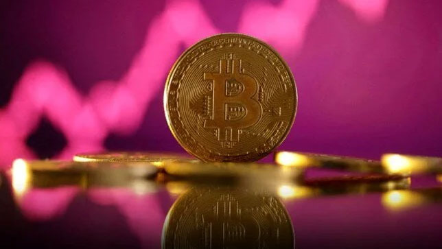 Bitcoin çakıldı, 1 milyar dolar daha buhar oldu Bitcoin çakıldı, 1 milyar dolar daha buhar oldu