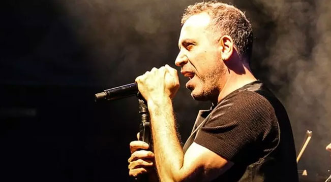 Ünlü şarkıcı Haluk Levent’ten üzen haber!