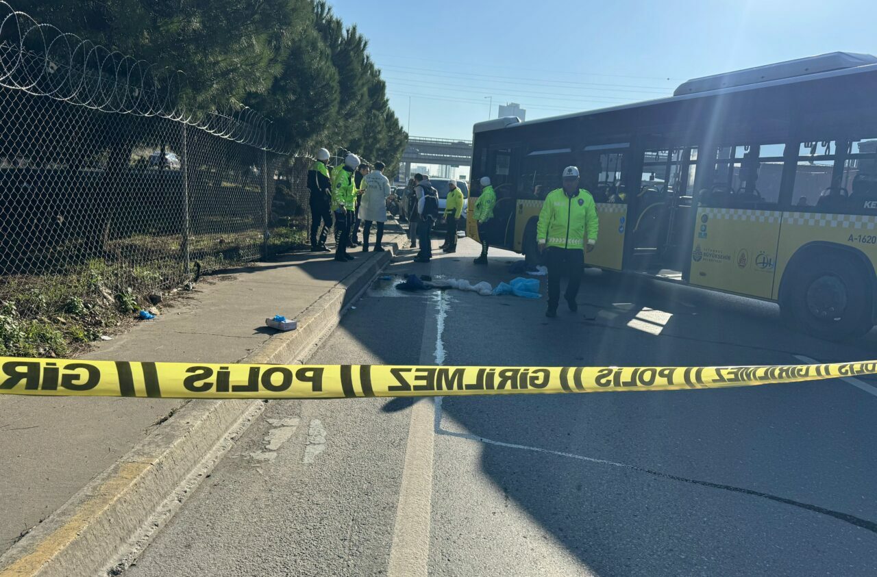 İETT otobüsünün çarptığı 1 kişi öldü, 1 kişi yaralandı