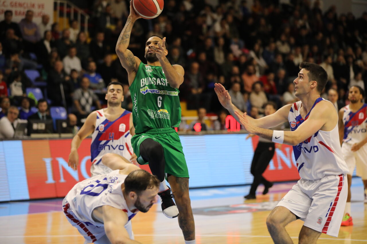 Bursaspor Yörsan’dan muhteşem geri dönüş! Bursaspor Yörsan’dan muhteşem geri dönüş!