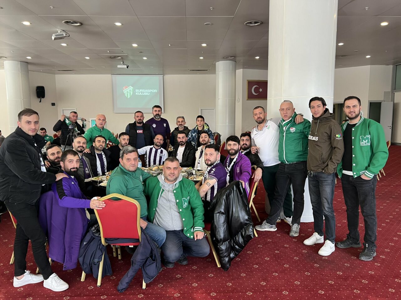 Bursaspor-Artvin Hopaspor maçı öncesi şehirde dostluk rüzgarı