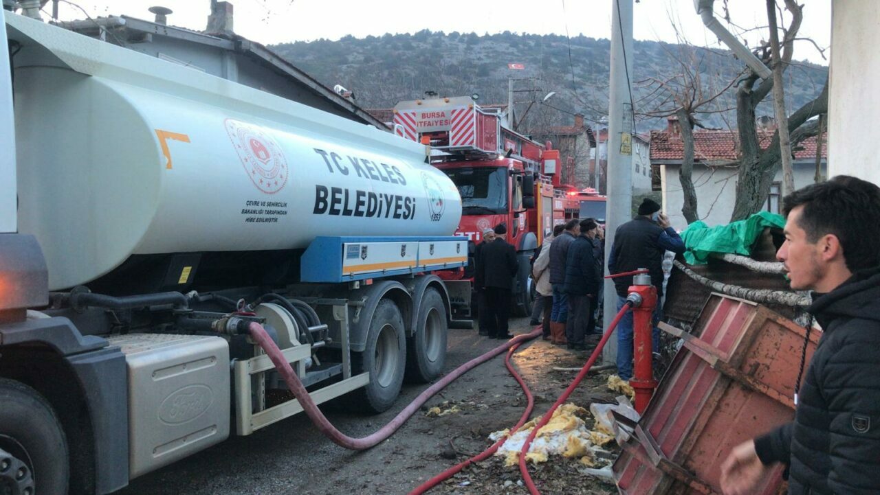 Keles’te evde çıkan yangın söndürüldü