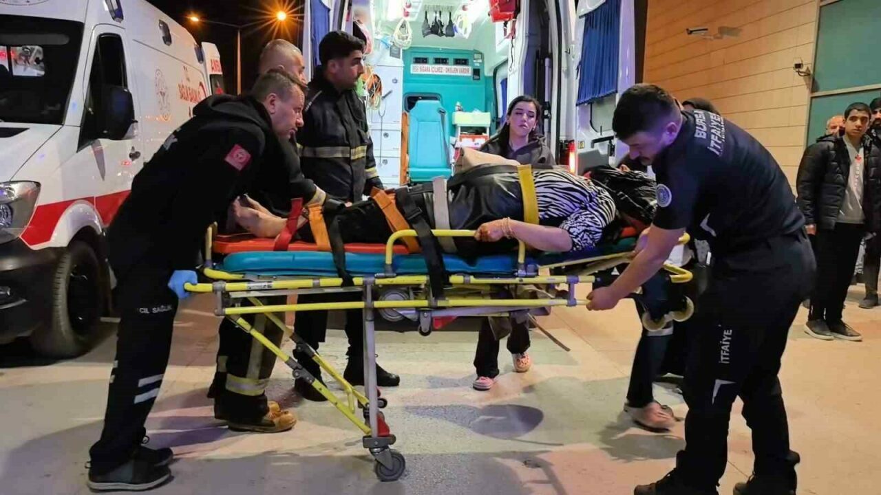 Bursa’da korkutan kaza! Şarampole uçtu Bursa’da korkutan kaza! Şarampole uçtu