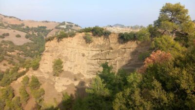 Uçurumda ölü bulundu