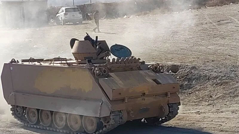 Suriye Milli Ordusu Münbiç’e operasyon başlattı Suriye Milli Ordusu Münbiç’e operasyon başlattı