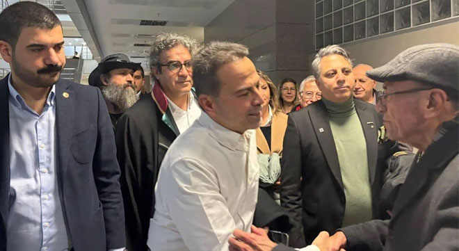 Nasuh Mahruki hakim karşısında Nasuh Mahruki hakim karşısında