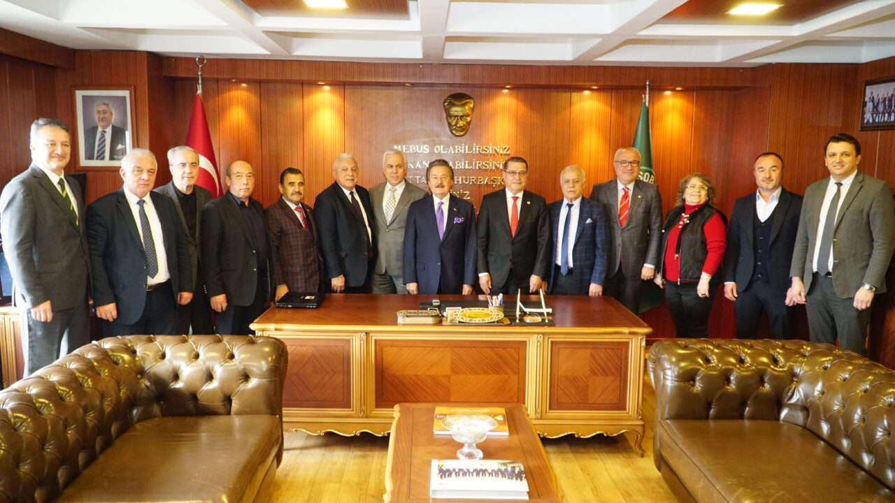 BESOB Başkanı Fahrettin Bilgit; ‘Cavit Çağlar Bursa’nın özel bir markasıdır’ BESOB Başkanı Fahrettin Bilgit; ‘Cavit Çağlar Bursa’nın özel bir markasıdır’