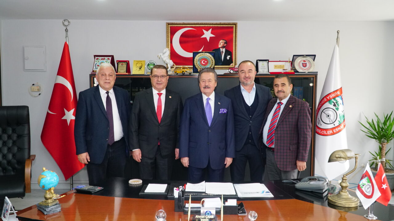 Cavit Çağlar’dan Bursa’da esnaf zirvesi… Cavit Çağlar’dan Bursa’da esnaf zirvesi…