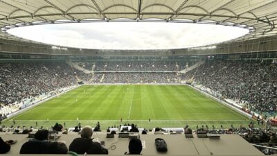 Bursa’nın stadına seyyar değil konforlu bir mekan yakışır!