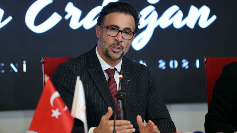 Trendyol Süper Lig ekiplerinden Net Global Sivasspor, teknik direktör Ömer