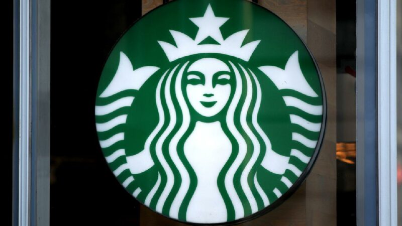 ABD'li kahve zinciri Starbucks'ın baristalarının ilk olarak Seattle, Los Angeles