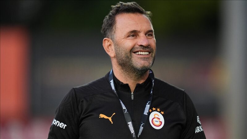 Süper Lig'de son 2 sezonunu şampiyon tamamlayan Galatasaray, teknik direktör