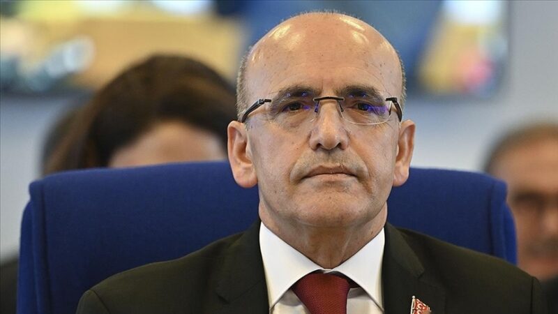 Hazine ve Maliye Bakanı Mehmet Şimşek, Türkiye'nin 5 yıllık kredi