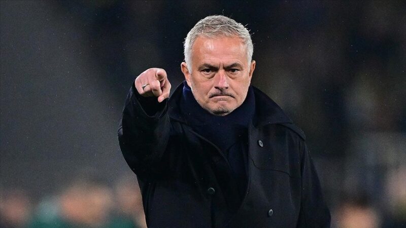 Fenerbahçe Teknik Direktörü Jose Mourinho'nun, İtalya Birinci Futbol Ligi (Serie