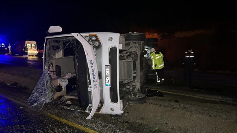 Kastamonu'da devrilen midibüsteki 1 kişi öldü, 23 kişi yaralandı.
