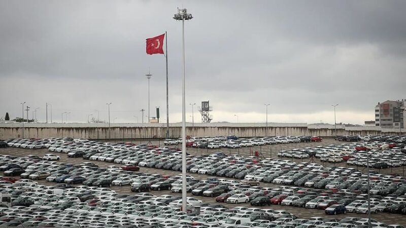 Uludağ İhracatçı Birlikleri (UİB) tarafından kasım ayında 3,3 milyar dolar