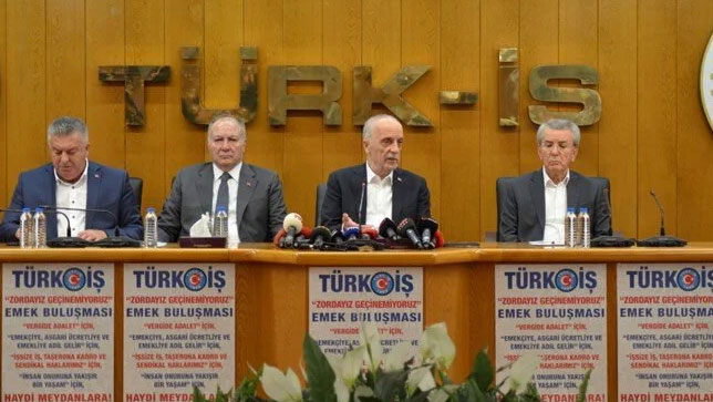 İşçilerden kritik asgari ücret zirvesi