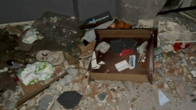 Vicdansız anne ve baba bebeği bakın nereye bıraktılar