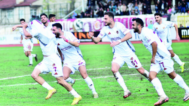 İnegölspor hayata döndü Bordo beyazlılar Karaköprü Belediyespor’u 2-1 yenerek 9 hafta sonra galibiyetle