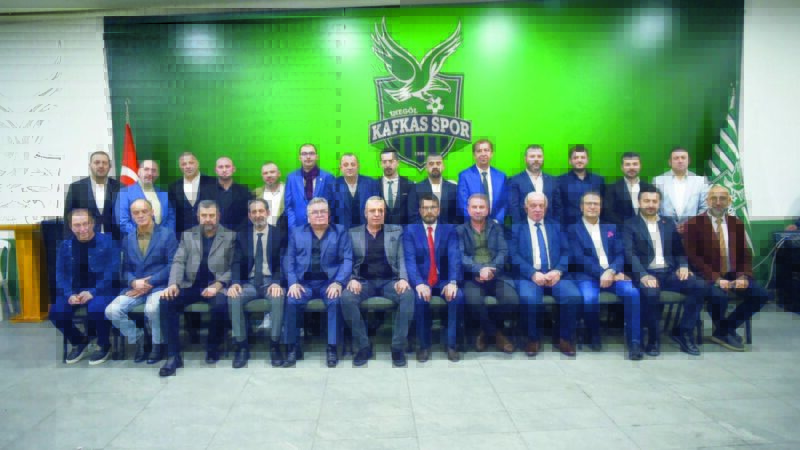 3.Lig’deki Bursa ekibi yeni başkanını seçti Sabahattin Ordu’dan görevi devralan İnegöl Kafkasspor’un yeni başkanı Sedat Yavuz,