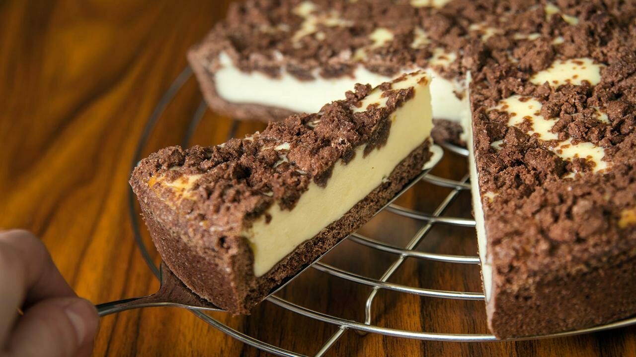 Yaptığı keke arsenik koyup kardeşlerini ve yeğenini öldürdü Yaptığı keke arsenik koyup kardeşlerini ve yeğenini öldürdü