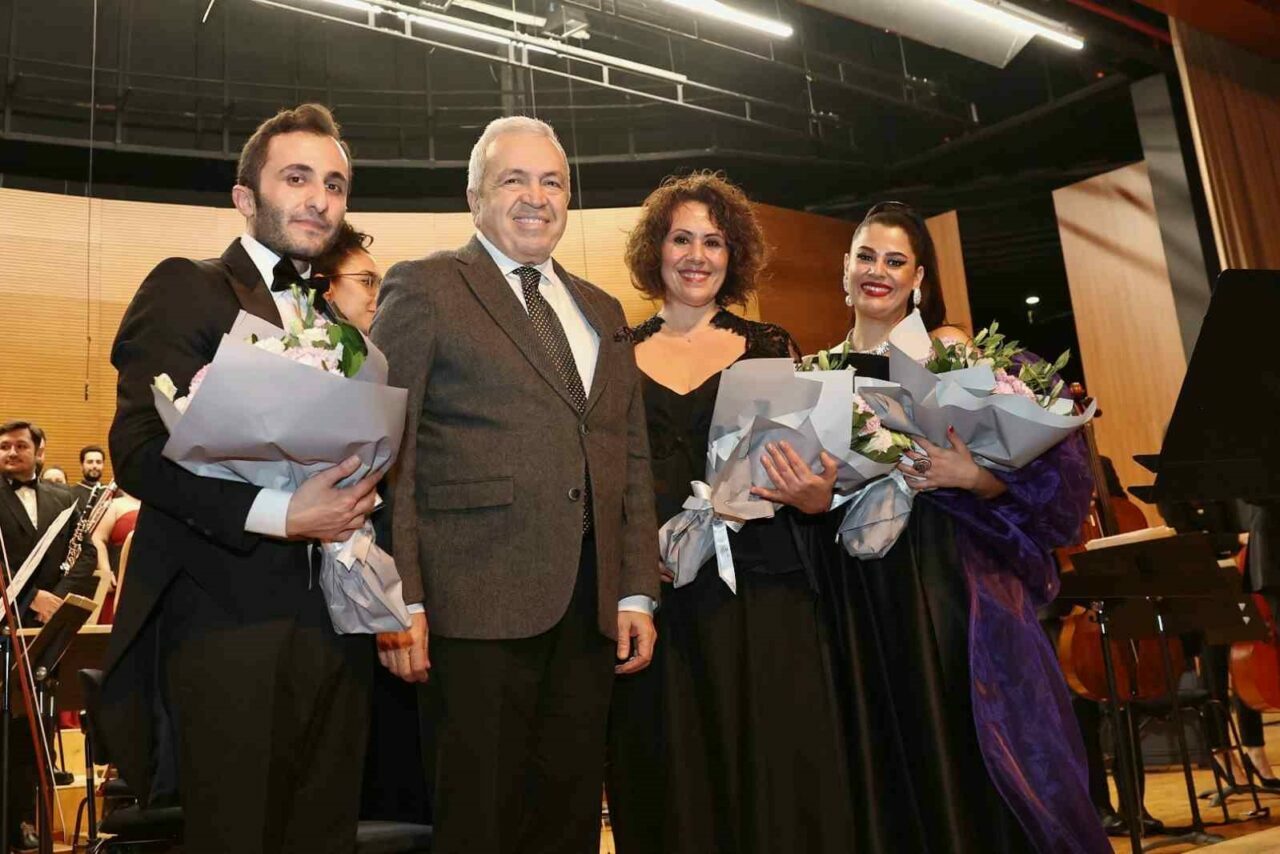 yeni yila ozel muhtesem konser 1f916b2d5a10