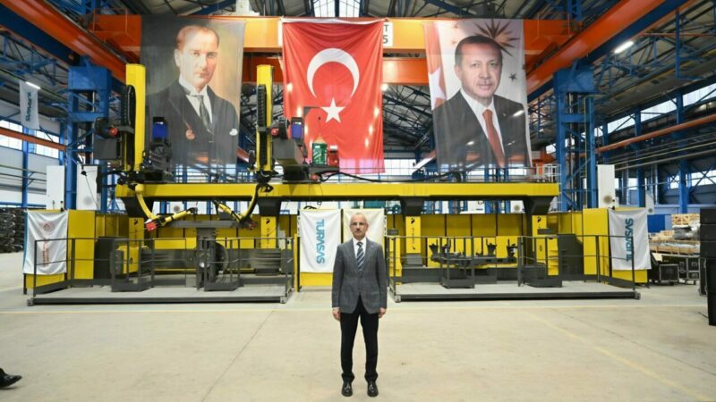 Ulaştırma ve Altyapı Bakanı Abdulkadir Uraloğlu, Türkiye Raylı Sistem Araçları