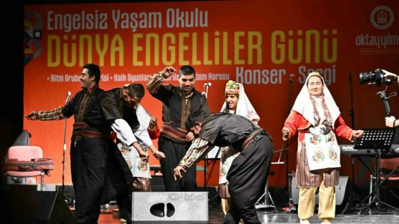 Yıldırım Belediyesi engelsiz yaşam okulunda eğitim gören öğrenciler tarafından verilen