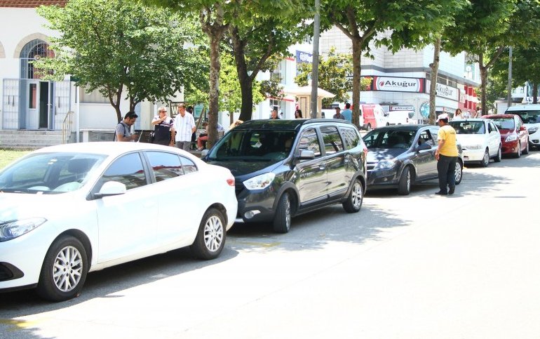 Bursa’nın merkezindeki yol otoparklarında yeni uygulama! İşte fiyat tarifesi…