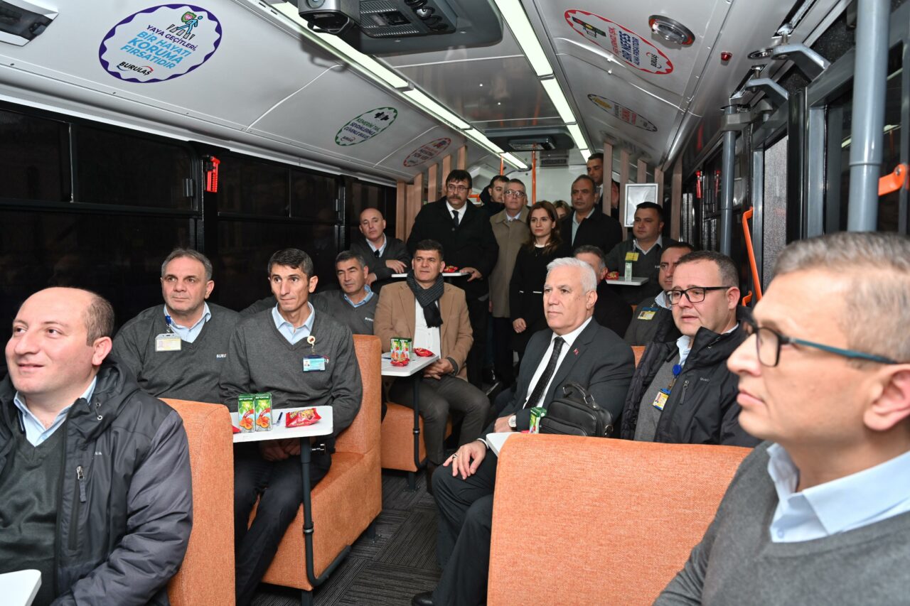 Bursa’da toplu taşıma gelişiyor: Otobüs şoförlerine özel eğitim Bursa’da toplu taşıma gelişiyor: Otobüs şoförlerine özel eğitim