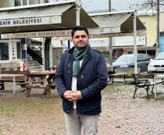 Bursa’da bu köy Üniversite öğrencilerine her ay burs veriyor! Olay Gazetesi Yazarı Ahmet Emin Yılmaz, Ülkü Köy Muhtarı Taner