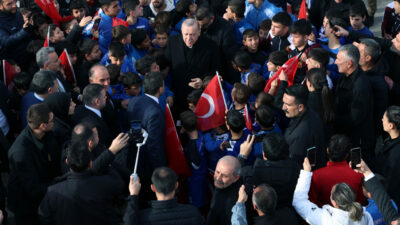 Cumhurbaşkanı Erdoğan; ‘Silahları gömecekler ya da silahla beraber gömülecekler’