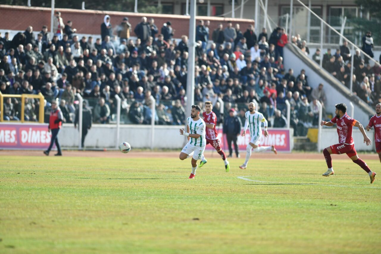 Bursaspor gidip gelen maçta 3 puanı kaptı!