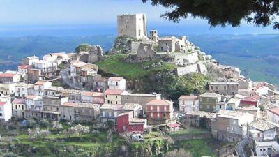 Bu köyde hastalanmak yasak