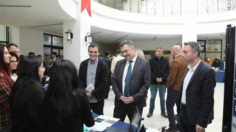 BTÜ öğrencilerinden yenilikçi mühendislik projeleri Bursa Teknik Üniversitesinde 13. Geleneksel Genç Mühendisler Sergisi açıldı. Elektrik