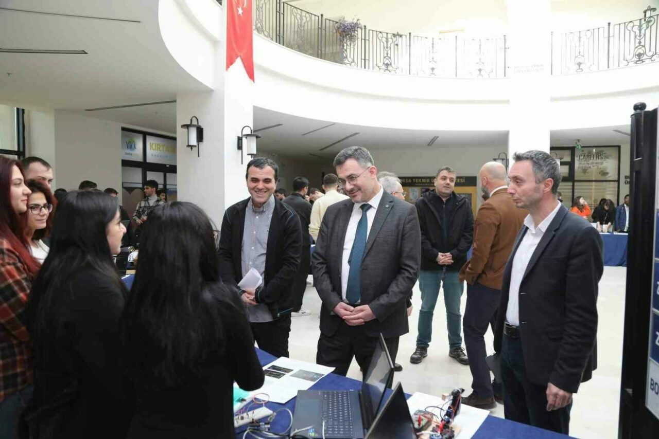 BTÜ öğrencilerinden yenilikçi mühendislik projeleri BTÜ öğrencilerinden yenilikçi mühendislik projeleri